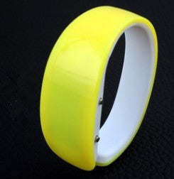 Wholesale LED dolphin watches, men and women sports watches bracelets