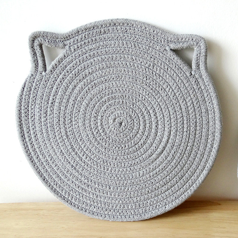 Hanging table mat with cat ears