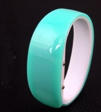 Wholesale LED dolphin watches, men and women sports watches bracelets