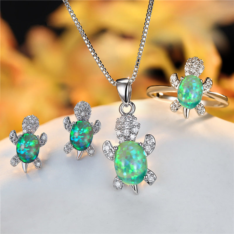 Fashion Oval Zircon Pendant Turtle Shape Necklaces With Rainbow Stone Multicolor Animal Necklace