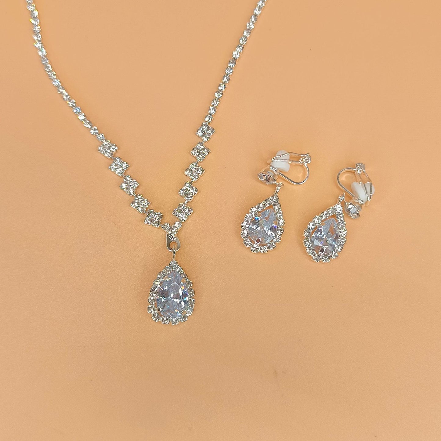 Brilliant Full Zircon Water Drop Necklace Eardrop Jewelry Set